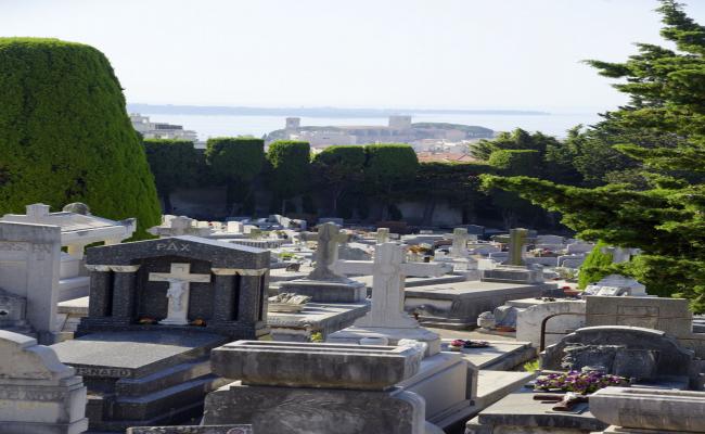 Walk around the Grand Jas cemetery? An act against oblivion!